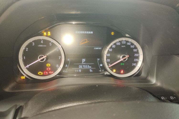 本田UR-V 2020款 370TURBO 四驱尊享版中控内饰14