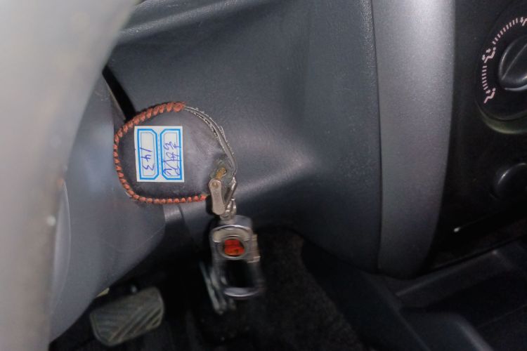 铃木 吉姆尼 2015款 1.3 AT JLX中控内饰7001