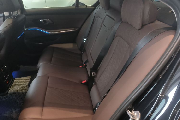 宝马3系 2022款 改款 320Li M运动套装中控内饰21