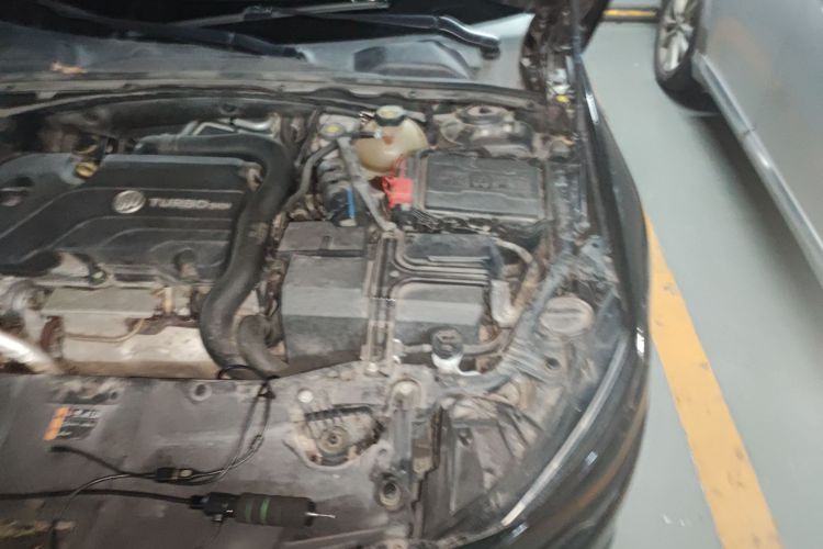 别克 君威 2017款 20T 精英型局部细节9007