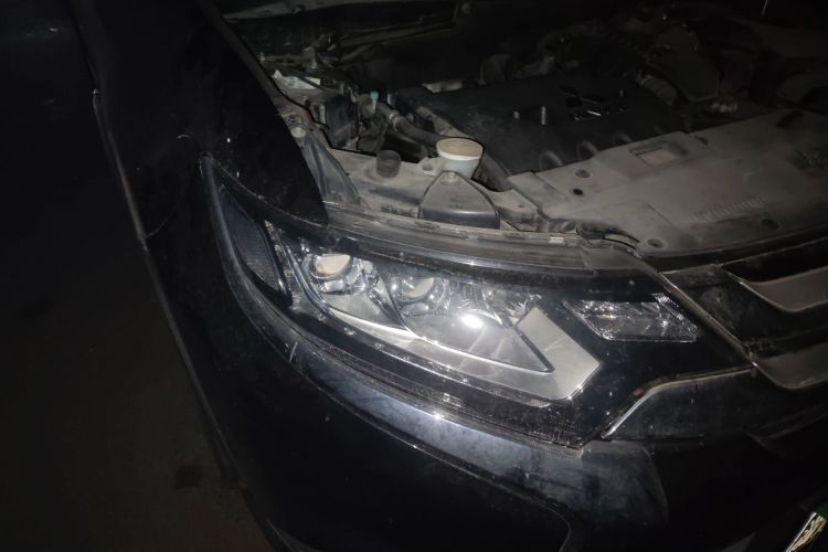 三菱 欧蓝德 2018款 2.4L 四驱精英版 5座车身外观8