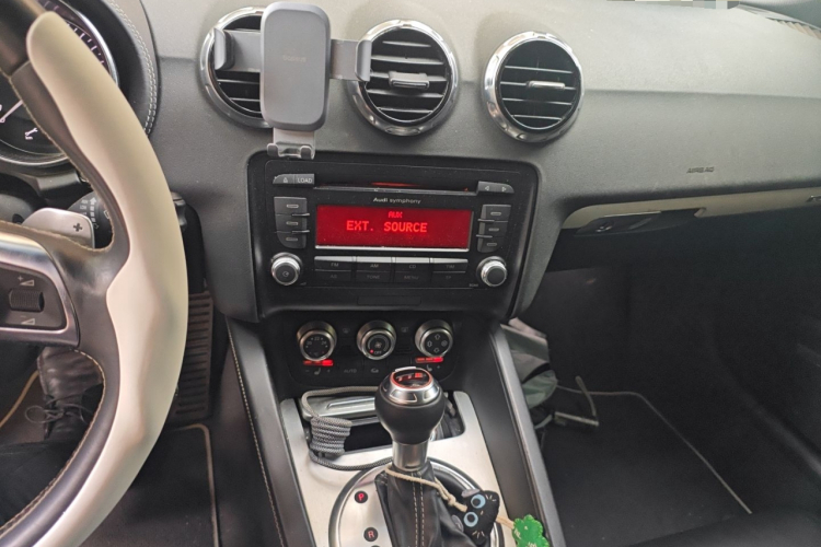 奥迪TTS 2013款 TTS Coupe 2.0TFSI quattro中控内饰16