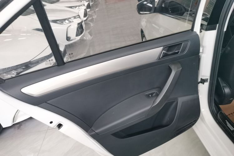 斯柯达 昕锐 2019款 1.5L 自动舒适版 国V中控内饰49