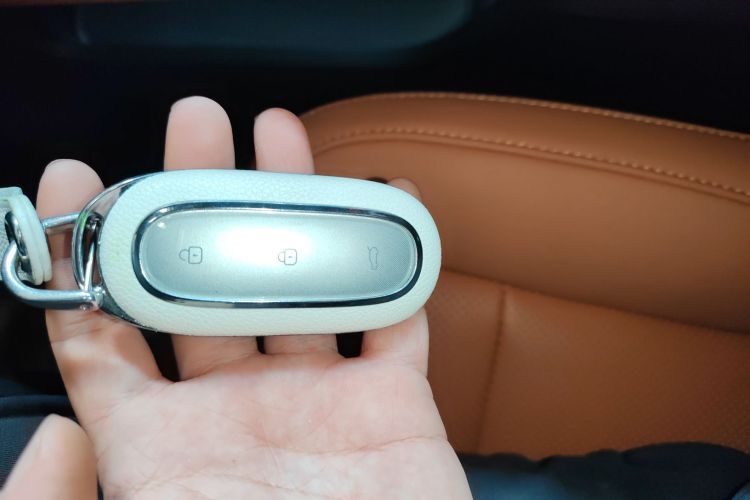 理想汽车 理想L7 2025款 Max 智能焕新版中控内饰7001