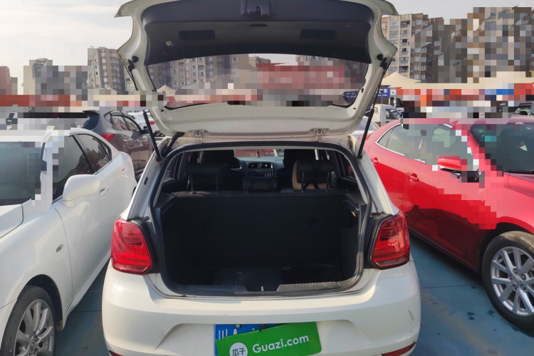 大众 Polo 2016款 1.4L 手动风尚型机舱底盘23