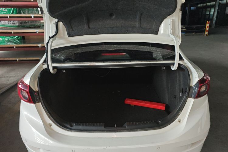 马自达3 昂克赛拉 2019款 云控版 三厢 1.5L 自动舒适型 国VI局部细节23