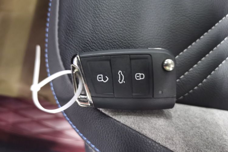 大众 探岳GTE插电混动 2020款 1.4T 豪华型中控内饰11