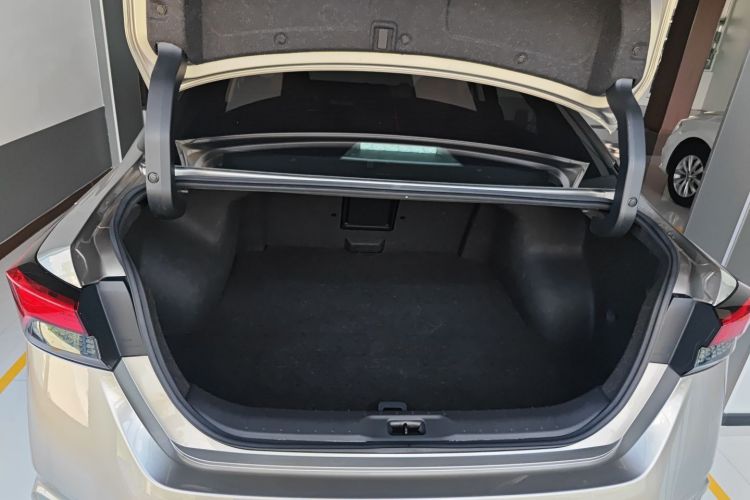 日产 天籁 2022款 2.0L XL-TLS 悦享版局部细节23