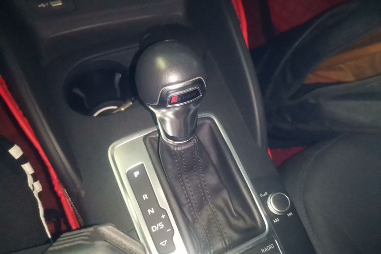 奥迪A3 2019款 Limousine 35 TFSI 进取型 国VI中控内饰18