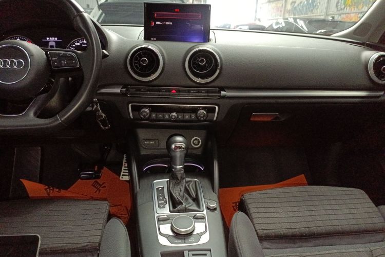 奥迪A3 2017款 Sportback 35 TFSI 运动型局部细节16