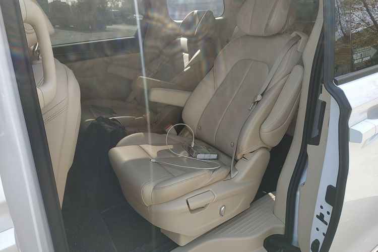 别克GL8 2023款 ES陆尊 尊享型中控内饰21