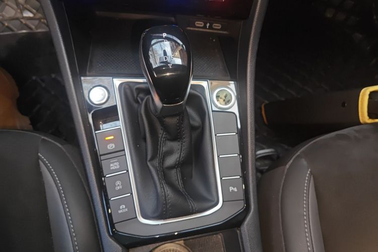 大众 速腾 2021款 280TSI DSG豪华智联版中控内饰18