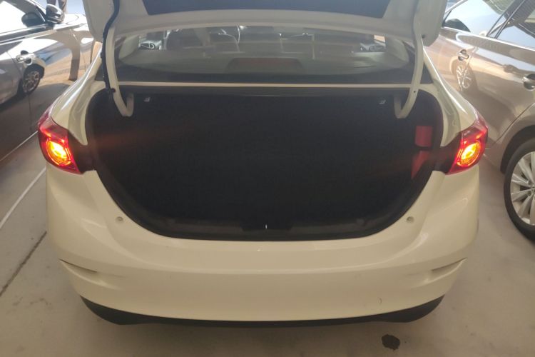 马自达3 昂克赛拉 2017款 三厢 1.5L 自动豪华型 国V机舱底盘23