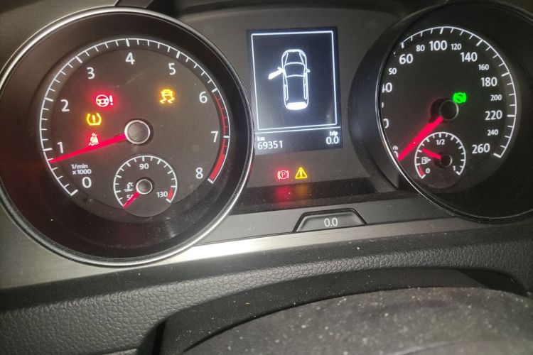 大众 高尔夫 2015款 1.4TSI 自动舒适型中控内饰15