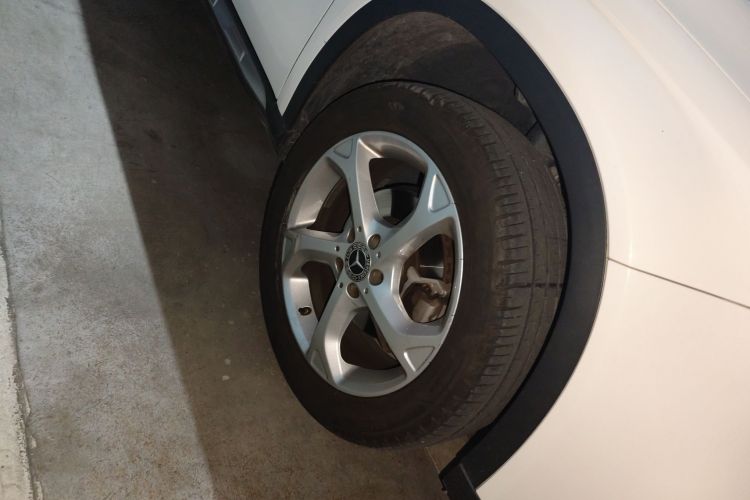 奔驰GLA 2019款 GLA 200 动感型车身外观10