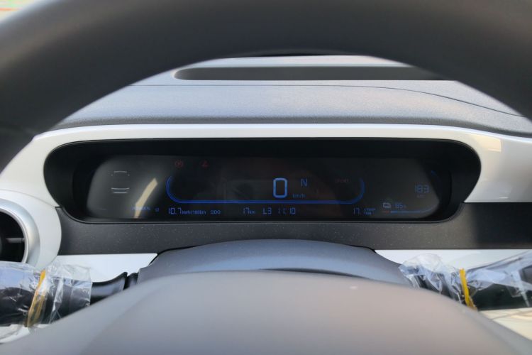 吉利银河 2025款 210km 熊猫卡丁局部细节14