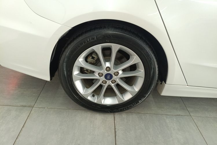 福特 蒙迪欧 2020款 EcoBoost 180 时尚型车身外观6008