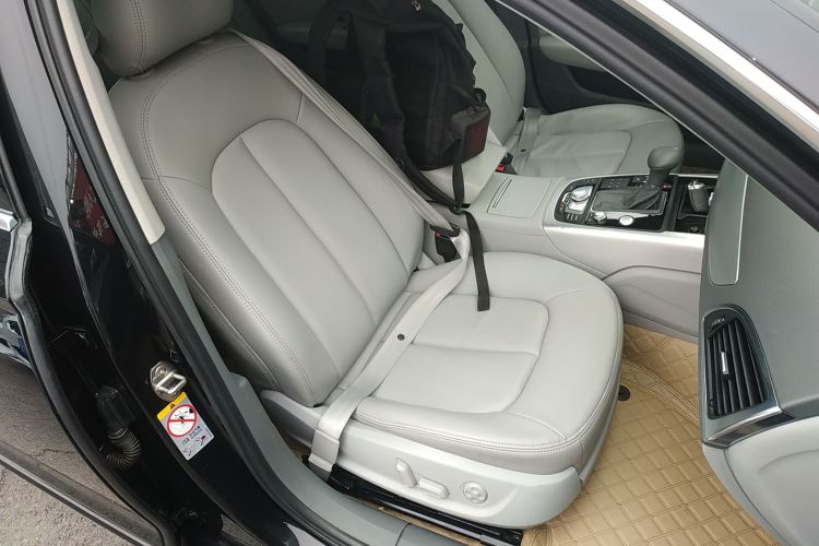 奥迪A6L 2014款 30 FSI 技术型局部细节41