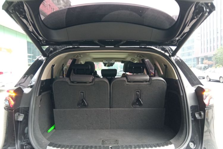 比亚迪 唐 2018款 2.0T 自动智联尊荣型 7座 国V局部细节23