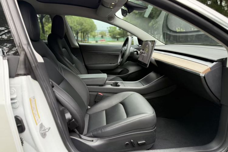 特斯拉 Model 3 2020款 改款 标准续航后驱升级版局部细节41