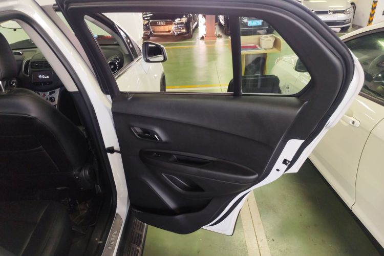 雪佛兰 创酷 2016款 1.4T 自动两驱豪华型中控内饰7006