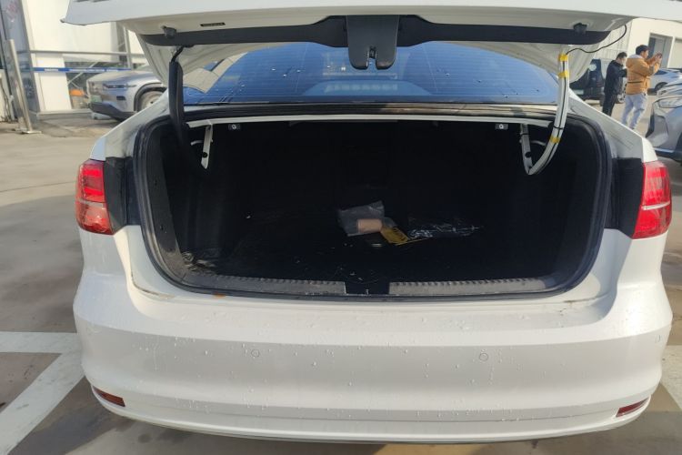 大众 速腾 2018款 1.6L 自动舒适型机舱底盘23