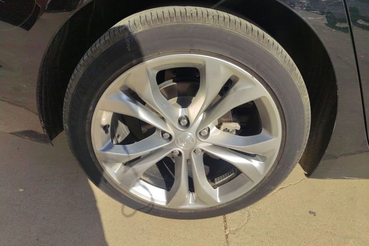 别克 君越 2022款 Avenir艾维亚 先享型车身外观6002