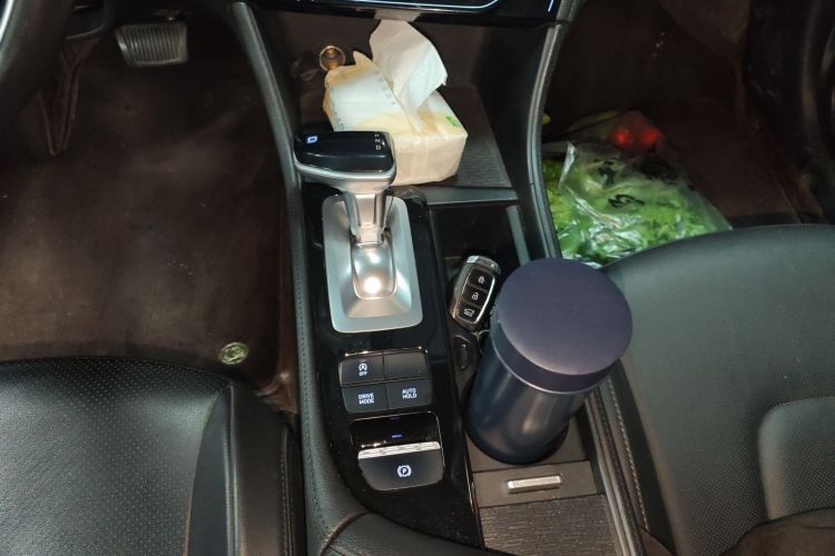 现代 名图 2021款 1.8L CVT LUX尊贵版局部细节18