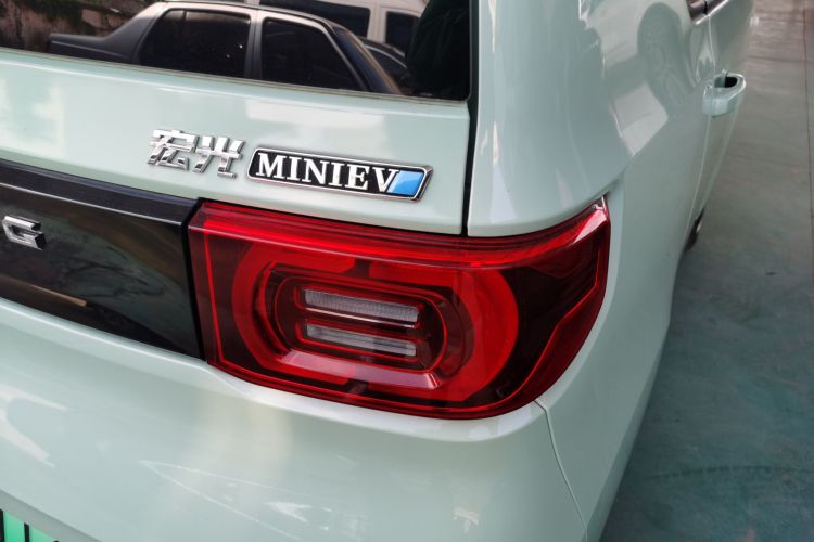 五菱汽车 宏光MINIEV 2022款 马卡龙臻享款 磷酸铁锂车身外观6006