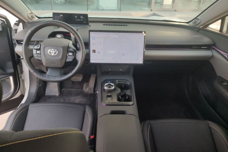 丰田bZ5 2025款 630 MAX智行版中控内饰12