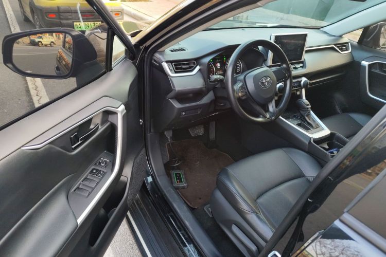 丰田 威兰达 2022款 改款 2.0L CVT两驱领先版中控内饰20