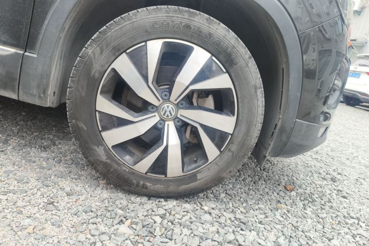 大众 探岳 2021款 330TSI 两驱30周年纪念版车身外观10