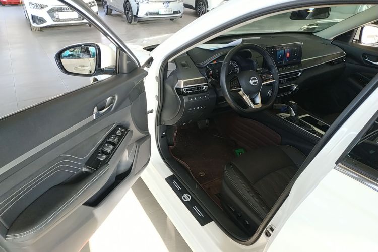 日产 天籁 2022款 2.0L XL-Upr 优享版中控内饰20