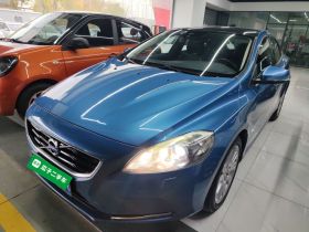 沃尔沃V40 2016款 T3 智逸版