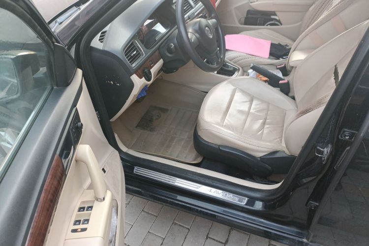 大众 朗逸 2013款 改款 1.4TSI DSG舒适版中控内饰20