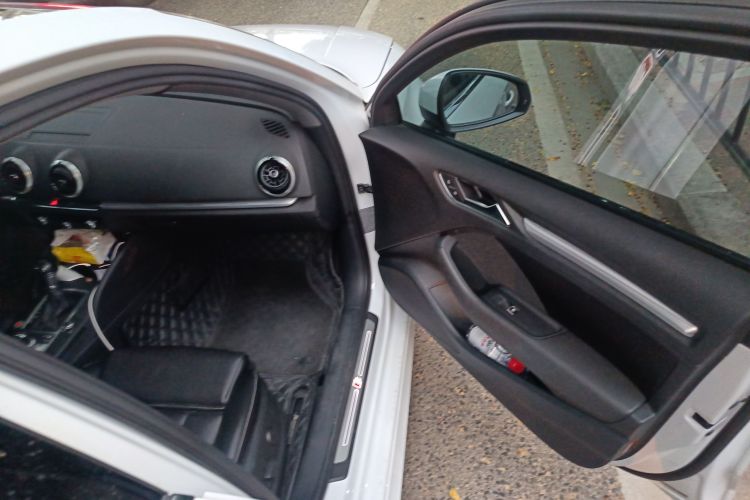 奥迪A3 2019款 Limousine 40 TFSI 运动型 国VI局部细节9005