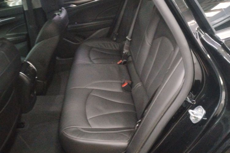 别克 君越 2022款 552T 豪华型中控内饰7004