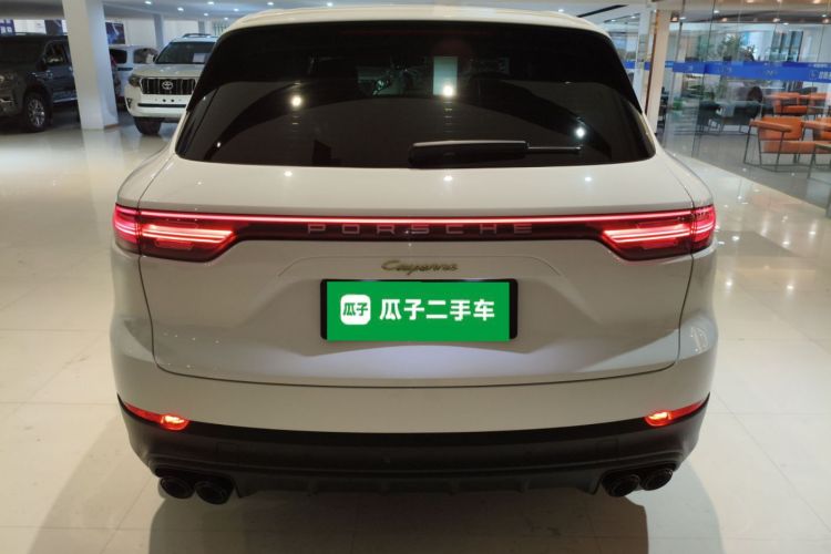 保时捷 Cayenne新能源 2023款 Cayenne E-Hybrid 2.0T 铂金版车身外观6004