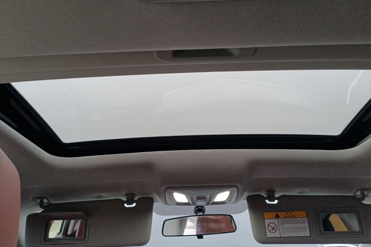 长安 逸动 2024款 PLUS 蓝鲸NE 1.4T GDI DCT高能版局部细节22