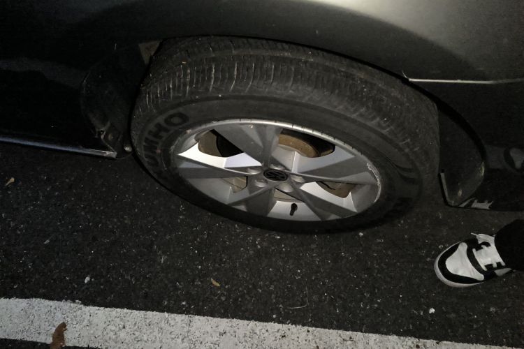 大众 宝来 2014款 1.6L 手动舒适型车身外观10