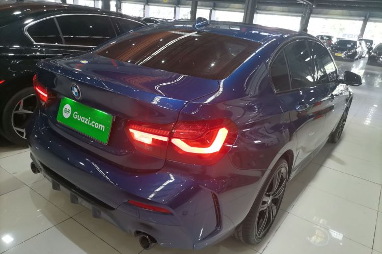 宝马1系 2023款 125i M运动曜夜版车身外观7