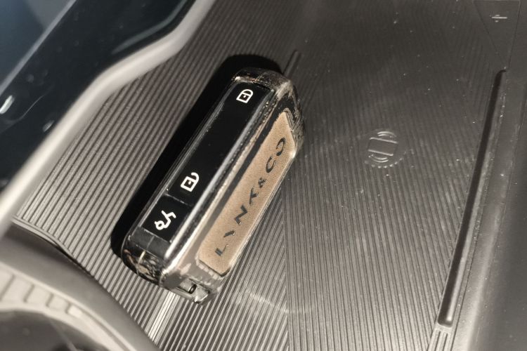 领克01 2023款 1.5TD EM-F 晨曦中控内饰11