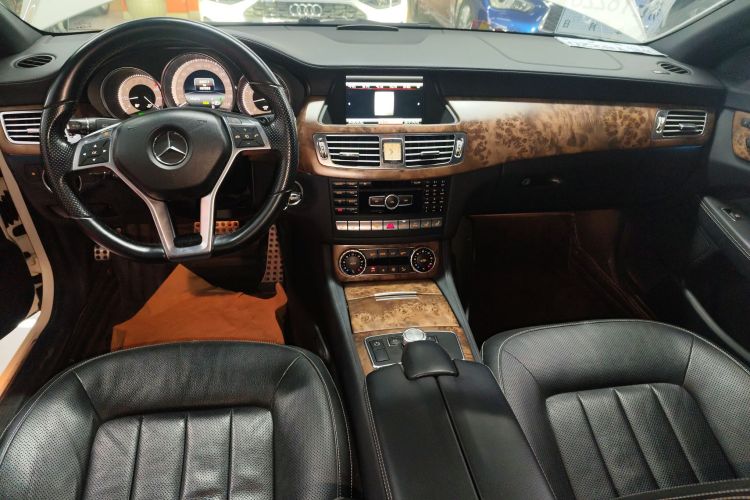 奔驰CLS 2012款 CLS 350 CGI中控内饰16