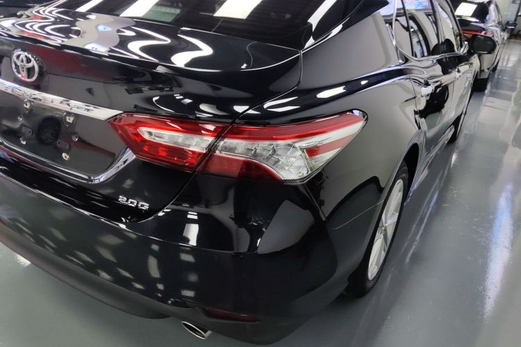 丰田 凯美瑞 2021款 2.0G 豪华版车身外观9