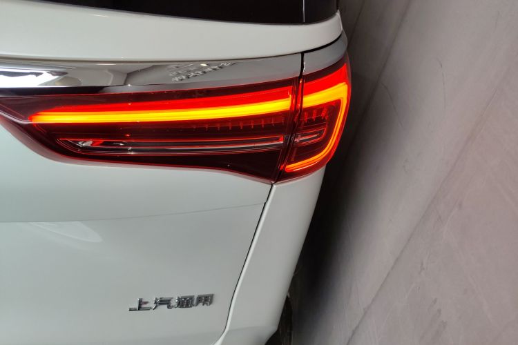 别克GL8 2021款 ES陆尊 653T 豪华型车身外观6006