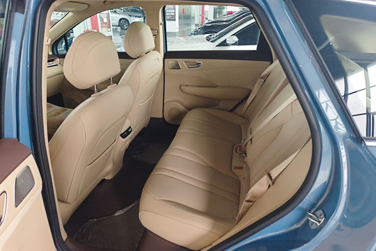 鸿蒙智行 尚界H5 2025款 增程 Max中控内饰7004