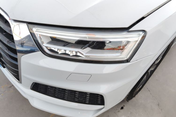 奥迪Q3 2018款 30周年年型 35 TFSI 运动型局部细节36