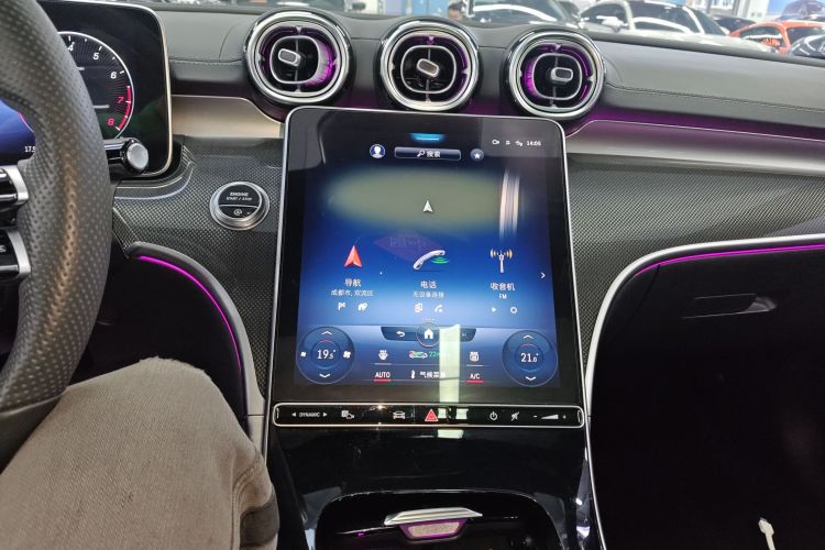 奔驰C级 2022款 改款 C 260 L 运动版局部细节16