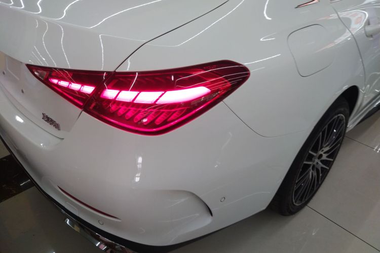 奔驰C级 2023款 C 200 L 运动版车身外观6006