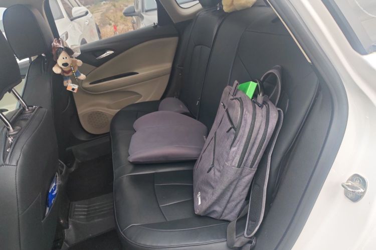 别克 威朗 2018款 三厢 15S 自动领先型中控内饰21